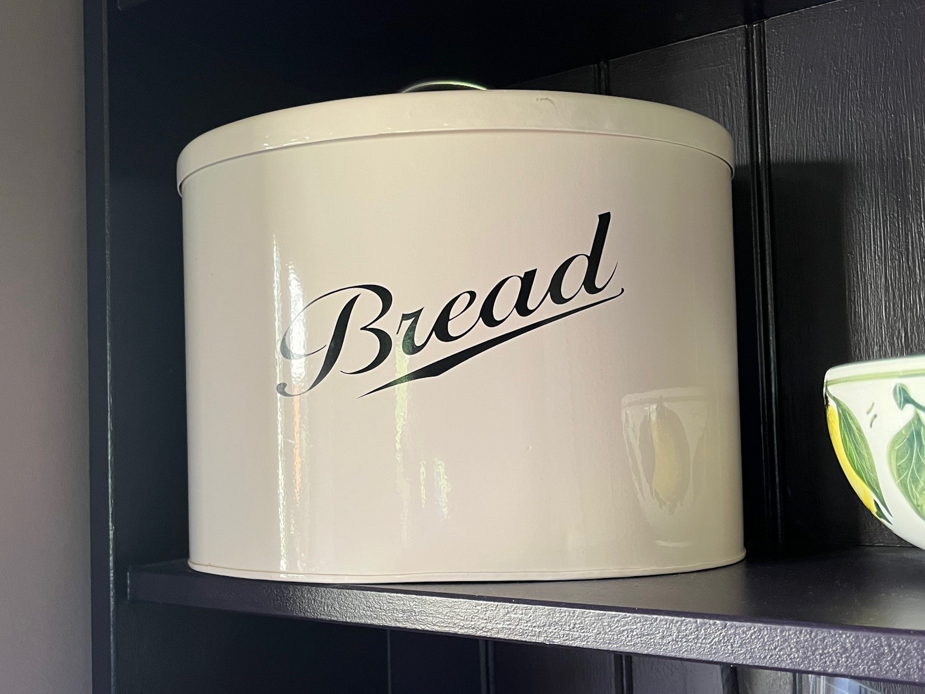 How to store fresh bread