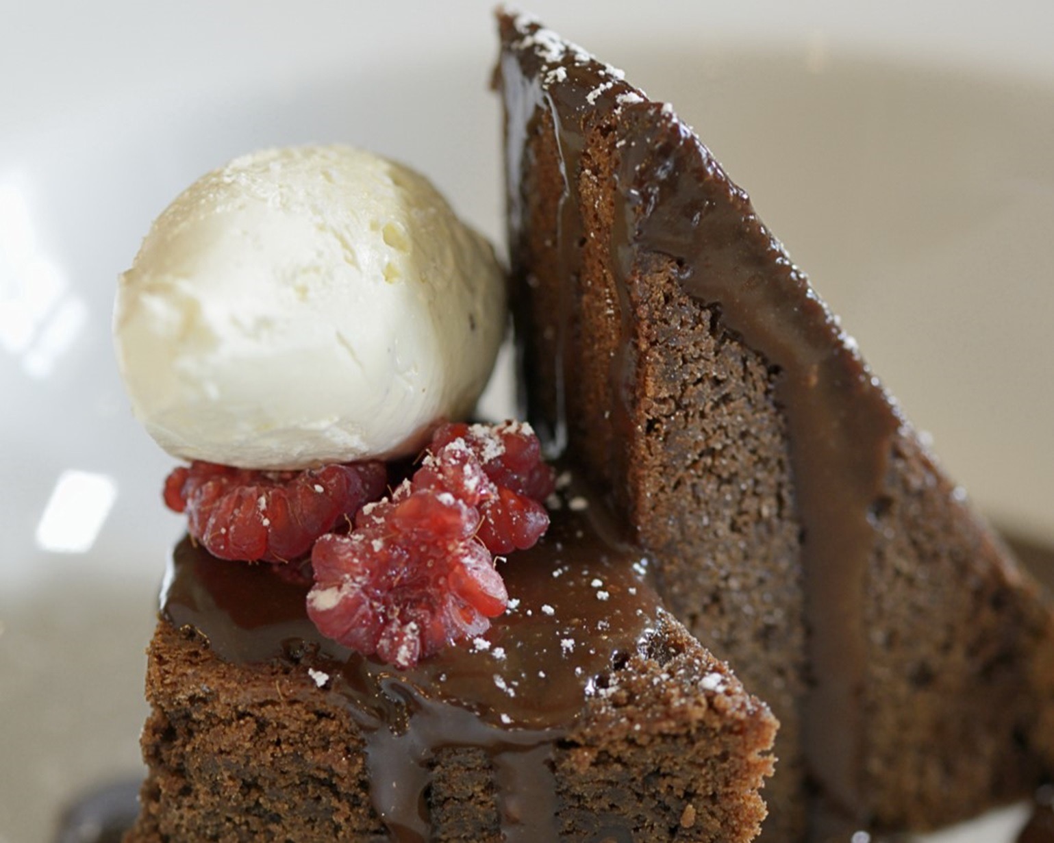 Chocolate brownies with raspberries recipe